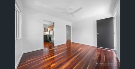 Renovated City Retreat Unit in the Heart of Woolloongabba - Photo 4