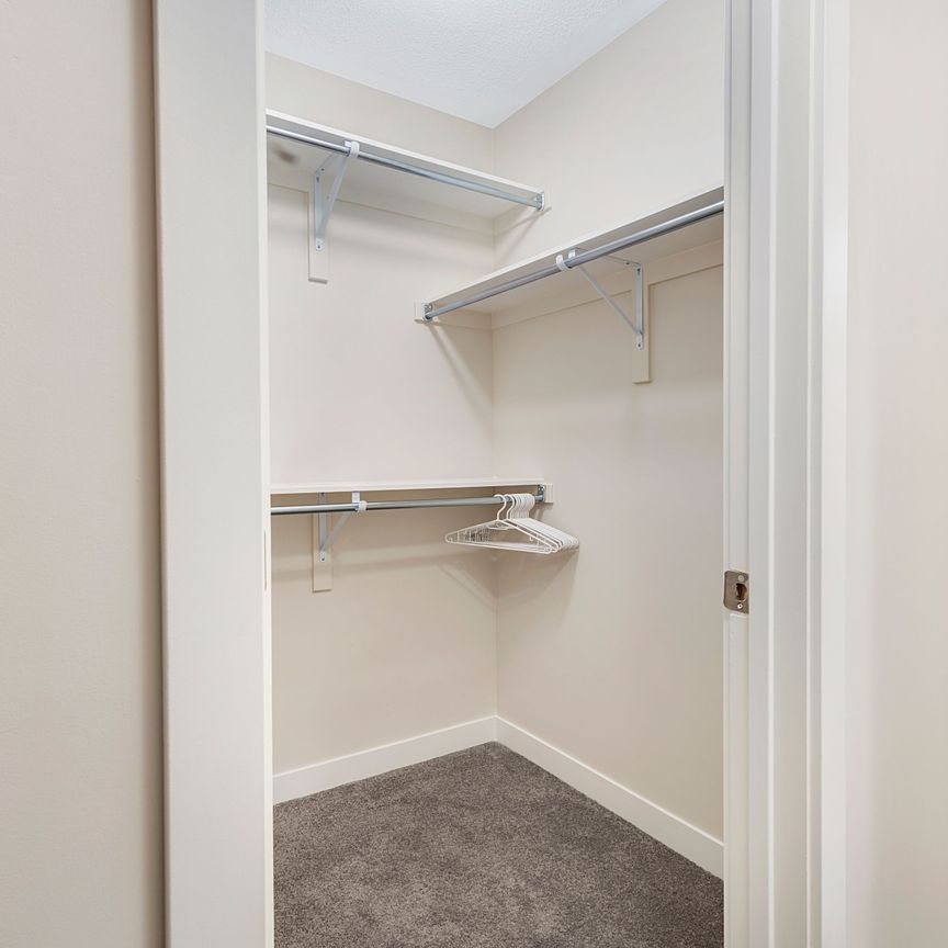 For Lease - 966 Chapman Mills Drive, Barrhaven, Ontario - Photo 1