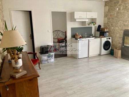 Location Maison 2 pièces 38m² PODENSAC 33720 - Photo 3