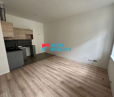 Pronájem bytu 1+kk 28 m² - Photo 1
