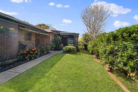 135 Duffy Avenue, Westleigh NSW 2120 - House For Rent | Domain - Photo 5
