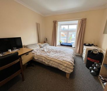 5 bedroom terraced house to rent - Photo 5