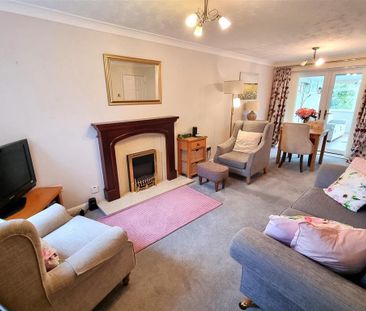 3 bedroom semi-detached house to rent - Photo 6