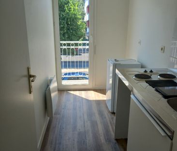 Location Appartement 2 pièces 37m² - Photo 3