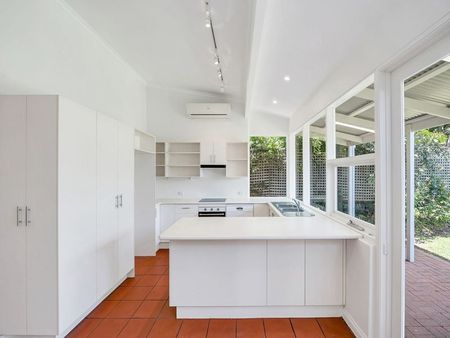 Character Home in Prime Rose Park Location - Photo 2