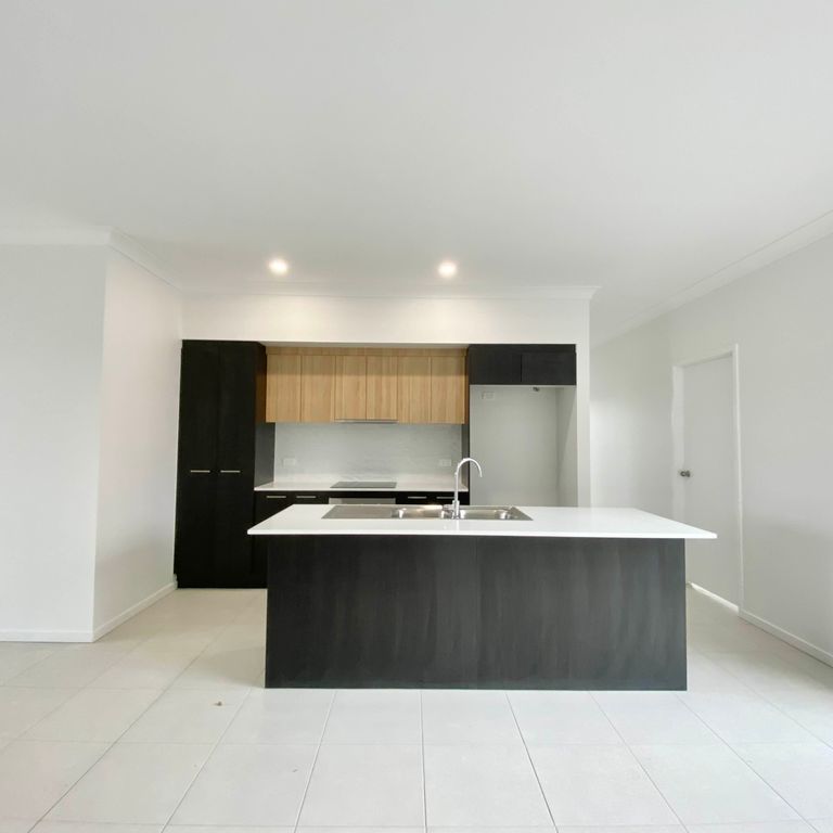 2 Willandra Way, Edgeworth - Photo 1