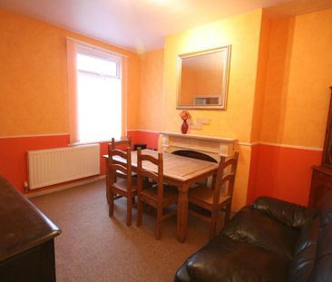 3 bedroom terraced house to rent - Photo 5