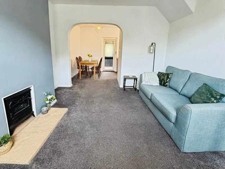 2 bedroom terraced house to rent - Photo 2