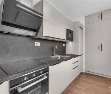 Pronájem zrekonstruovaného moderního bytu - Fotografie 3