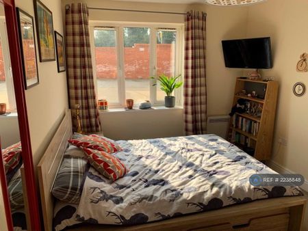 2 bedroom flat to rent - Photo 5