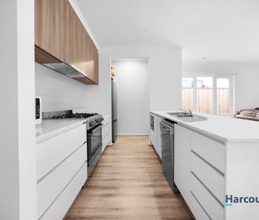 Family Home In "Emerald Park" - Photo 4