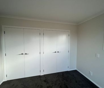 56 Hokioi Drive, Kenepuru - Photo 4