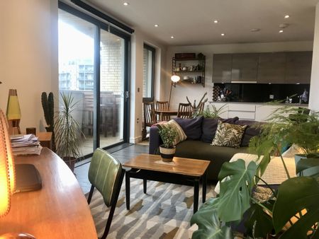 2 Bed Flat, Essex Wharf, E5 - Photo 3