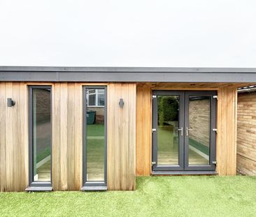 2 bedroom bungalow to rent - Photo 1