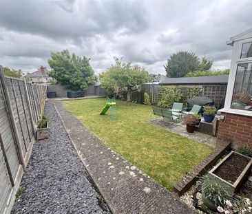3 bedroom detached house to rent - Photo 3