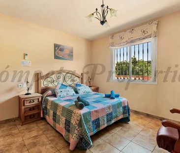 Country Property in Torrox, Andalucia , Costa del Sol - Photo 4