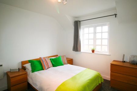 2 Bed Flat, Manchester, M14 - Photo 3