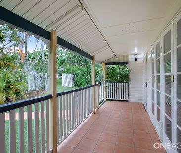 209 Scarborough Road - Photo 2