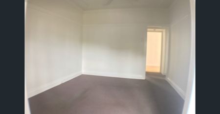 Spacious 2-Bedroom + Study in the Heart of Paddington - Photo 5