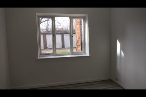 3 Bed Flat, High Road, N12 - Photo 1