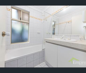 4x2 Family Home in the Heart of Melville - Photo 5