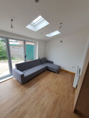 4 Bed Terraced House, Butler Street, M4 - Photo 1