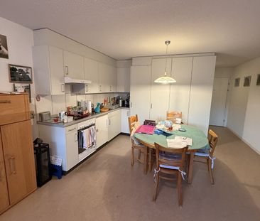 Schöne 2.5 Ziimmerwohnung im 2.OG - Photo 4