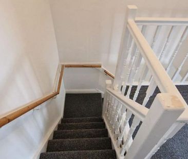3 bedroom semi-detached house to rent - Photo 6
