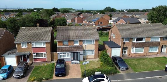 5 bedroom detached house to rent - Photo 2