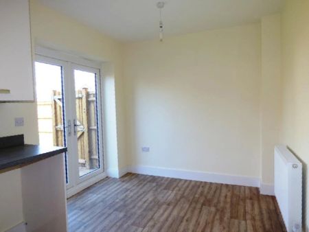 Sampson Bridgwood Close, Stoke-on-trent - Photo 2