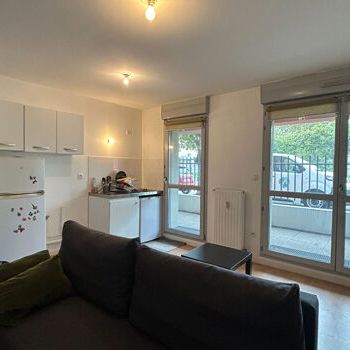 Appartement 1 pièces 29m2 REIMS 430 euros - Photo 1