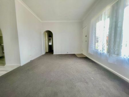 Renovated throughout in Great Location&excl; - Photo 2