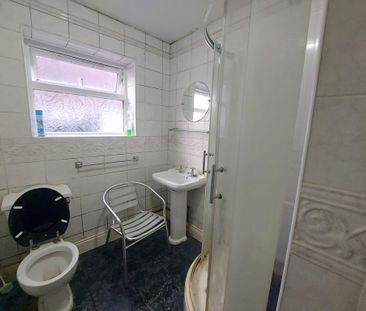 2 bedroom maisonette to rent - Photo 3