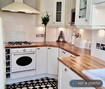 3 bedroom terraced house to rent - Photo 3