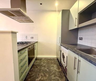 1 Bedroom Flat - Purpose Built To Let - Photo 1