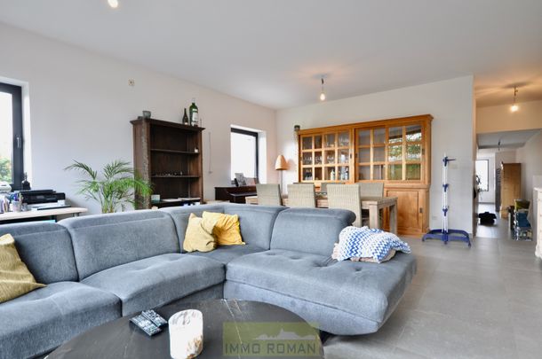 Ruime instapklare woning met mooie tuin en zicht op het Kluisbos - Photo 1