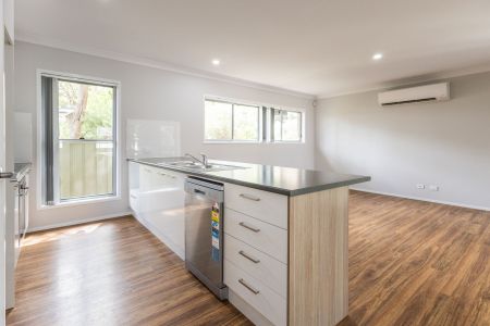 10 Tanilba Road, Mallabula NSW 2319 - House For Rent | Domain - Photo 2