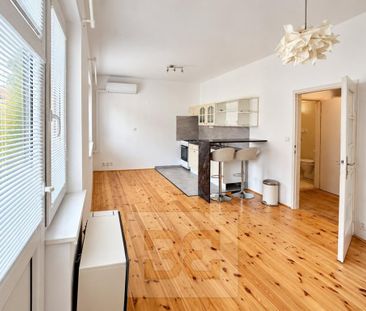 Pronájem bytu 1+kk 44 m2 - Fotografie 1