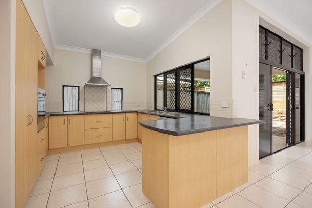 BRINSMEAD FAMILY HOME IN WEST PARKRIDGE ESTATE! - Photo 1