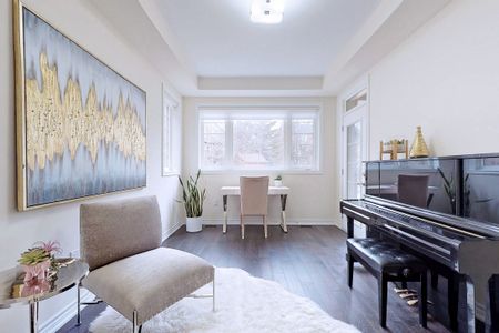 For Lease - 75 Mitchell Place, Newmarket, Ontario - Photo 2