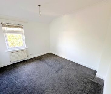 2 bedroom semi-detached house to rent - Photo 3