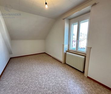 Close to amenities with a nice little balcony - Photo 4