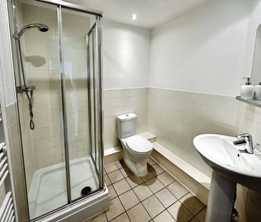2 bedroom apartment to rent - Photo 6