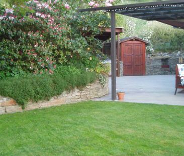 Three bedroom, elevated home, awesome views - Photo 5