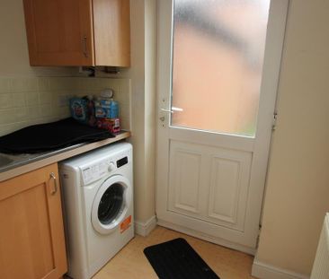 1 bedroom in a house share to rent - Photo 6