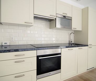 For rent: Gorgeous, bright and modern 1 bedroom apartment, situated... - Photo 4