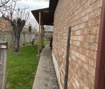 For Lease - 166 Knightswood Avenue Unit# Basement, Vaughan, Ontario - Photo 6