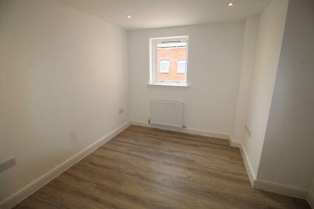 1 Bed Student Accommodation - Photo 4