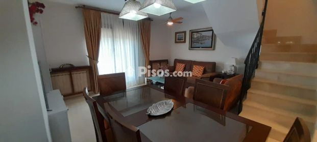 Casa en alquiler en Tagle - Photo 1