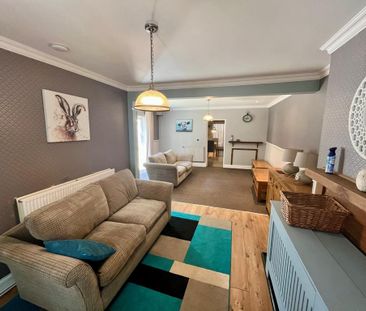 2 bedroom semi-detached house to rent - Photo 5